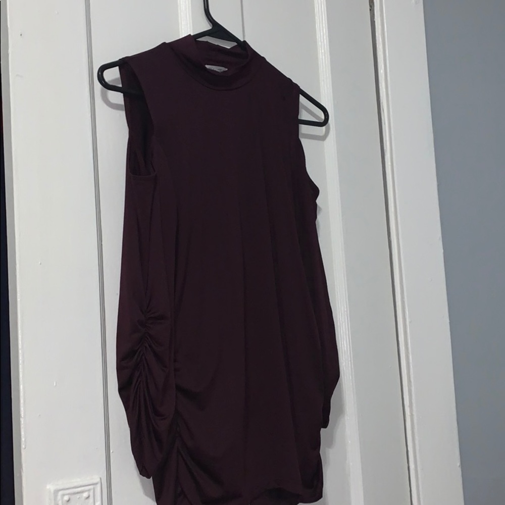 Off the Shoulder Full Sleeve Magenta Tee